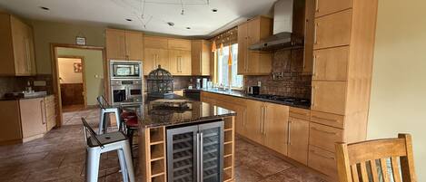 Microwave, oven, dishwasher