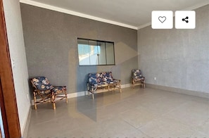 Interior - Cozy house in Caldas Novas with private heated pool. (Caldas Novas)