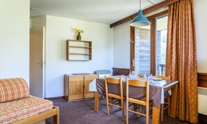 Dining - 2-room Apartment in the Heart of Les Orres 1650 (Les Orres)