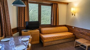 Unclassified image, 3 of 5, button - 2-room Apartment in the Heart of Les Orres 1650 (Les Orres)