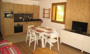Dining - 3 Rooms for 6 People (Le Grand-Bornand)