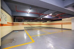 Free self parking - San Chiao Hotel (Taoyuan)