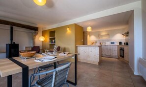 Fridge, oven, dishwasher, high chair - Gite de France for 4 People (Les Salces)
