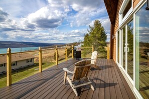 Terrace/patio - Beautiful Seneca Lake Property – Main House + Studio Apartment with Deck & Gym (Burdett)