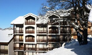 Exterior - Functional and Bright Apartment Close to the Slopes Balcony (Les Belleville)