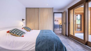 Room - 3 Rooms for 4 People (Le Grand-Bornand)