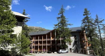 Apartment in Varsea Near Ski Lifts