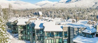 Spacious 2Bdrm, New XL Patio + Pool, Hot Tub, Stunning View