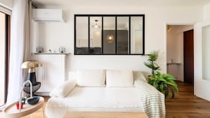 Living area - Apartment in Palm Beach Near Moure Rouge (Cannes)