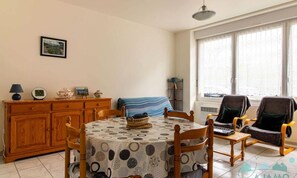 Dining - 111 - 1-bedroom Apartment 150m From Sables-d'or Beach (Frehel)