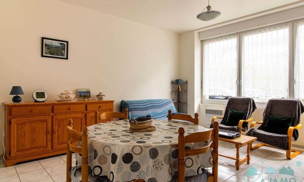 Dining - 111 - 1-bedroom Apartment 150m From Sables-d'or Beach (Frehel)
