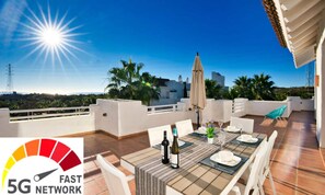Outdoor dining - Apartment Near Estepona Crystal Lagoon (Casares)