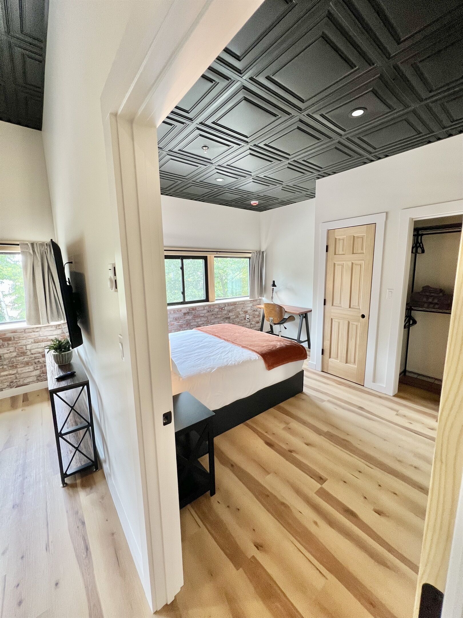 1 bedroom, desk, iron/ironing board, free WiFi