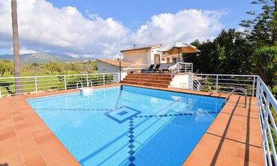 Villa in Campanet With Pool and BBQ
