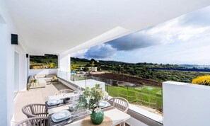 Outdoor dining - Al4-1916 Estepona - Apartment - Alcazaba Lagoon (Casares)