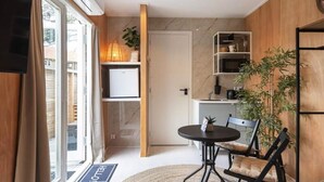 Unclassified image, 3 of 3, button - Studio for 2 People (Zandvoort)