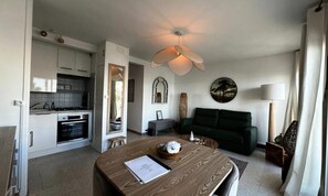 Living area - Apartment in Grau du Roi With Sea View (Le Grau-Du-Roi)