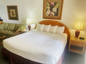 1 bedroom, free WiFi, bed sheets - Royal Kahana Resort Unit 218 - Oceanview Studio near Beach, Pool. A/C (Lahaina)