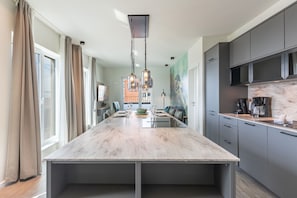 Apartment | Private kitchen | Highchair - Luxusapartement mit Meerblick (Nordstrand)