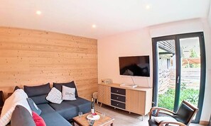 Living area - Apartment in Venosc Near Diable Lift (Les Deux Alpes)