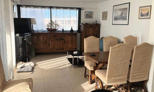 Beautiful 3-room Apartment Near Bonnegrace Beach