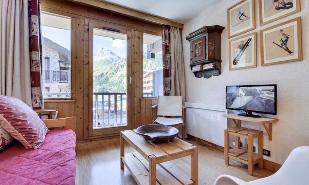 Comfortable Duplex Apartment, Ski-in/ski-out, Covered Parking Reviews ...