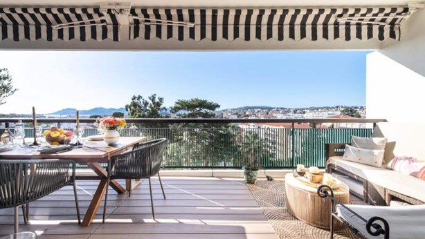 Unclassified image, 1 of 5, button - Apartment in Cannes With Stunning Sea View (Cannes)