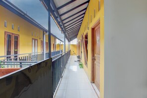 Interior detail - OYO 94881 Griya Barokah Syariah (Surakarta)