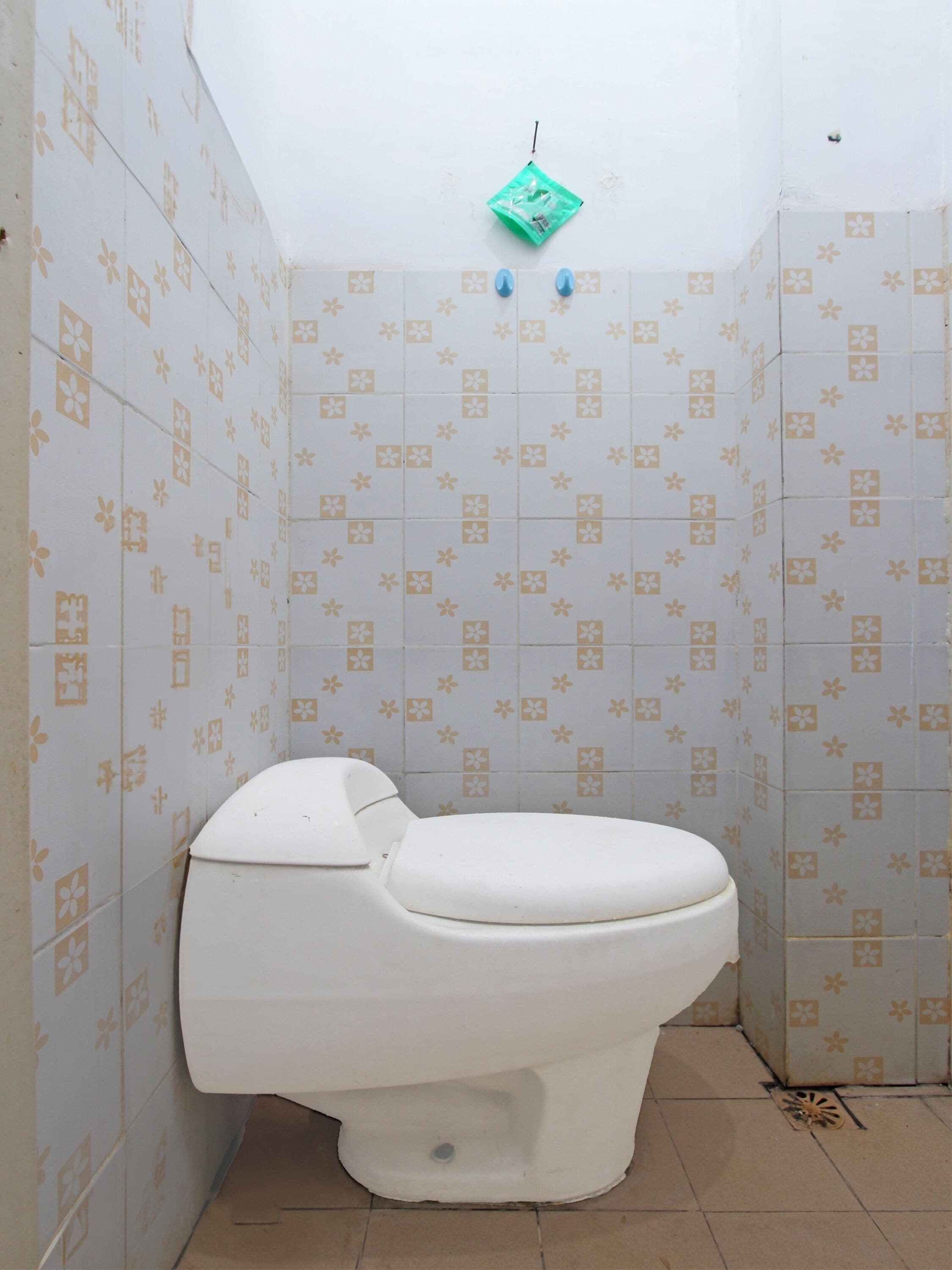 Deluxe Double Room | Bathroom | Shower, towels