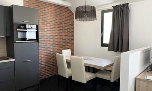 Dining - Studio for 6 People (Eaux-Bonnes)