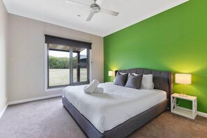 4 sovrum, strykjärn/strykbräda, wi-fi och sängkläder