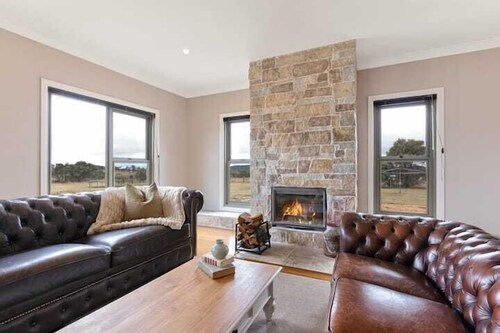 Iris Acres Modern Farmhouse Portland