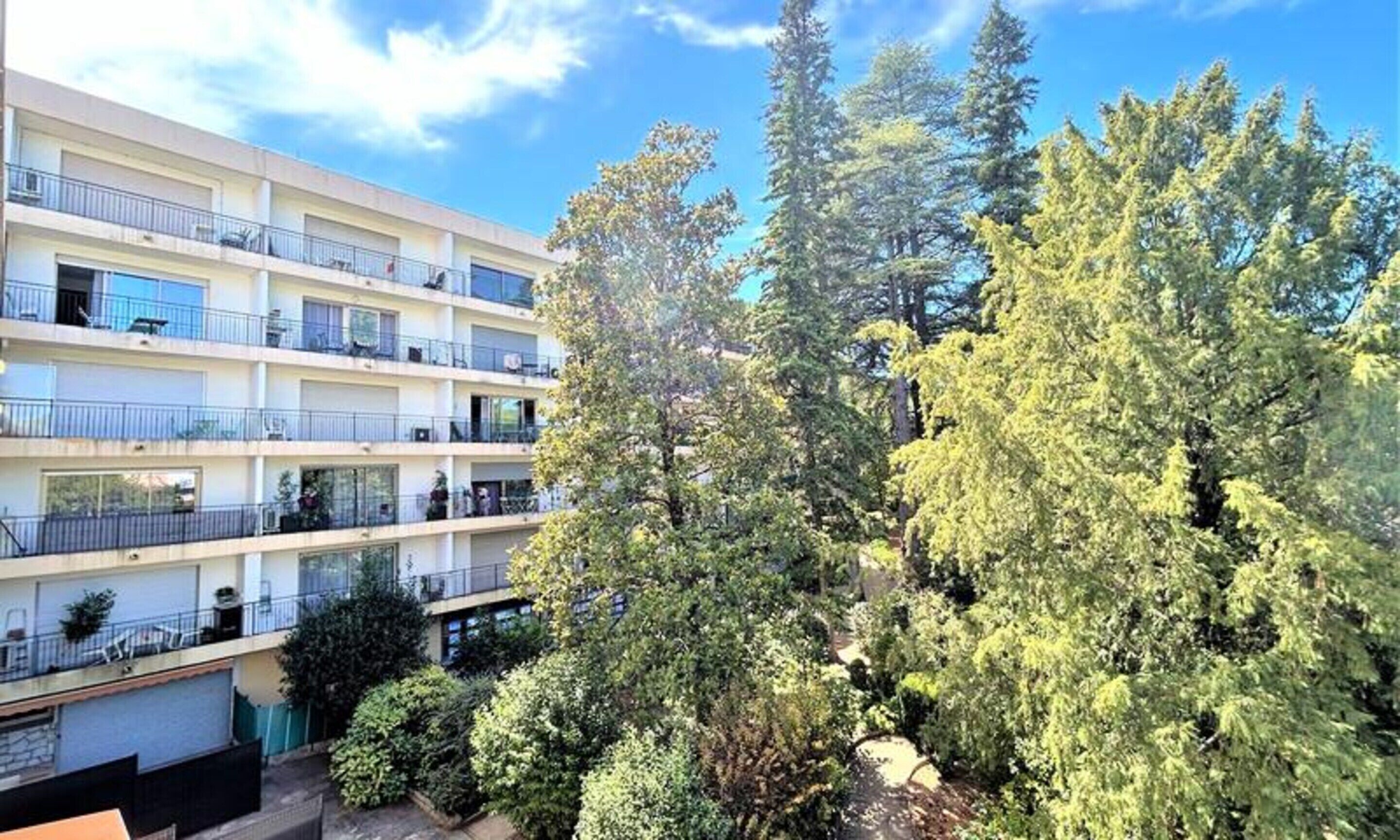 Apartment | Exterior