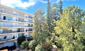 Apartment | Exterior - Apartment in Provence Near Thermal Baths (Gréoux-les-Bains)