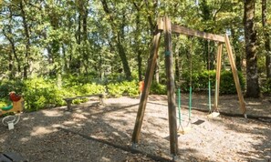 Children's area - Apartment in Monflanquin by the Lake (Monflanquin)