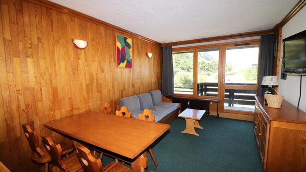 Living area - Apartment in Tignes With Ski-in Ski-out (Tignes)