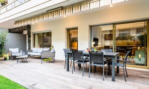 Outdoor dining - Apartment in Cannes Near La Croisette (Cannes)