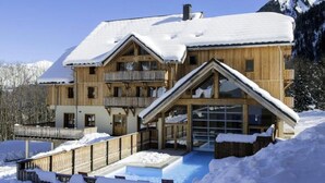 Exterior - Apartment in Savoie With Heated Pool (Saint-Colomban-des-Villards)