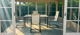 5BR Home Close Nat’l Parks & Downtown Fresno +Large Private Parking