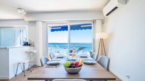 Dining - Apartment in Cannes With Beachfront View (Cannes)