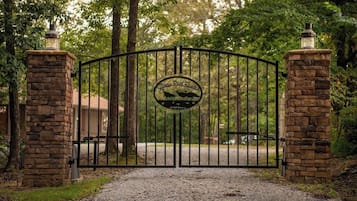 Enceinte de lâhĂ©bergement