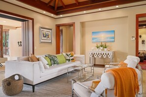 Smart TV - Maile Hale-Serenity Home (Waimea)