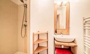 Hair dryer - Apartment in Morzine at Foot of Slopes (Morzine)