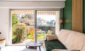 Living area - Apartment Near Beaumer Beach With Sea View (Carnac)