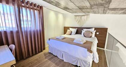 Houses & Villas for 2 People