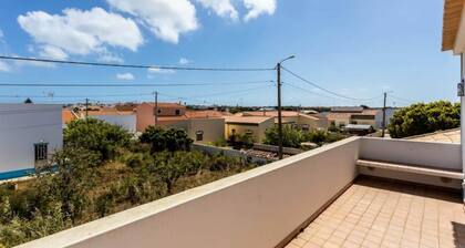 Houses & Villas for 5 People
