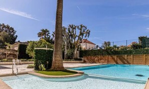Pool - Apartment Near Salis Beach With Pool (Antibes)