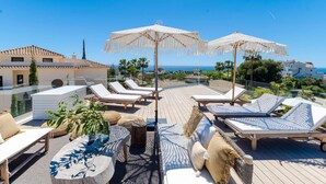 Property grounds - Luxury Villa in Calahonda With Heated Pool (Mijas)