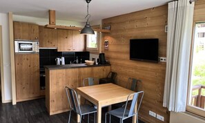 Dining - 3 Rooms for 5 People (Le Grand-Bornand)