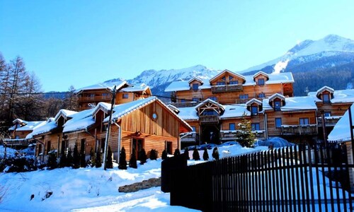 Chalet in Embrun With Lake Views & Spa